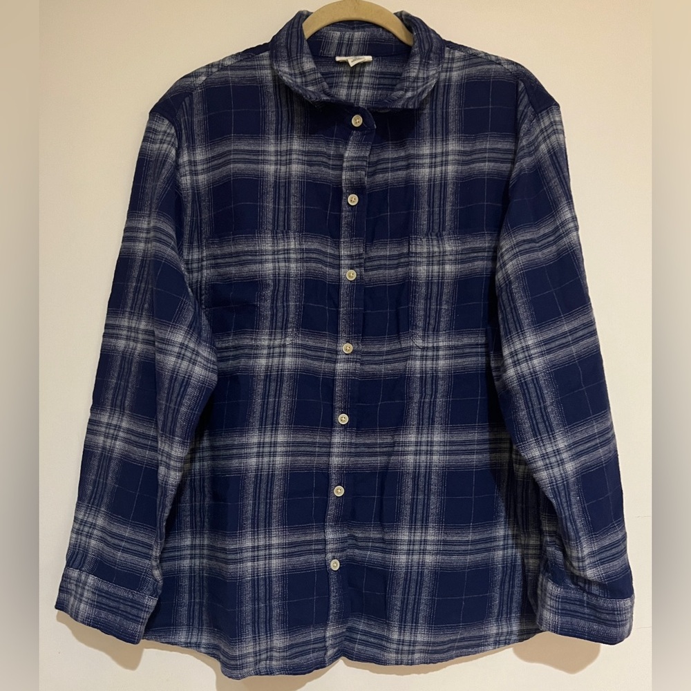 Women’s a.n.a Navy and White Plaid Flannel Shirt